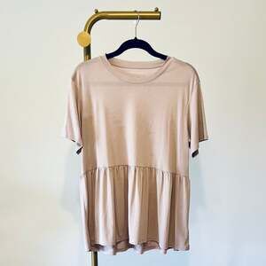 American Eagle Outfitters Womens Peplum Top Light Pink Short Sleeve